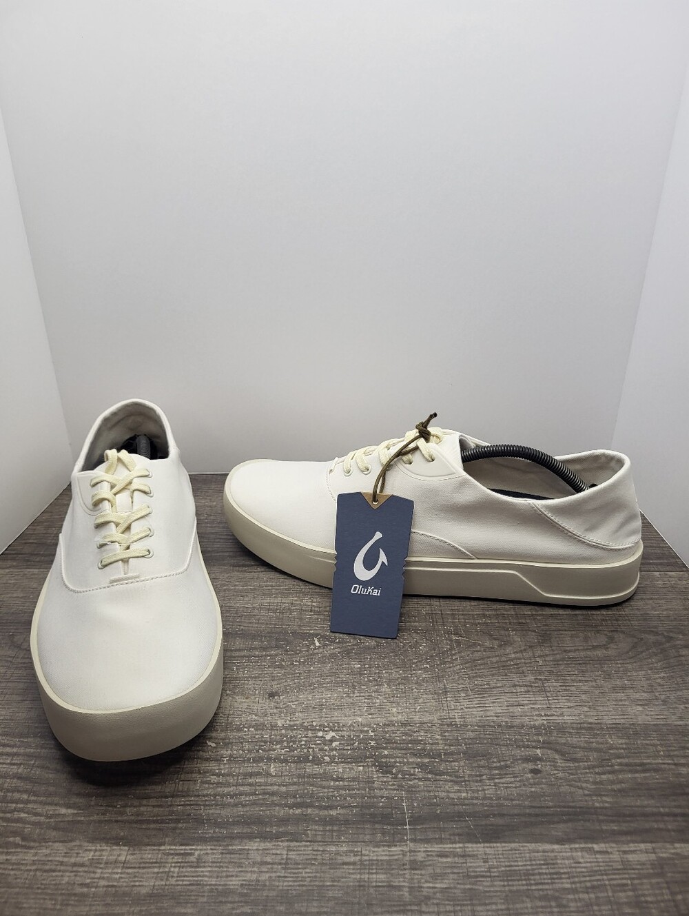 OluKai Tradewind Canvas Casual Sneakers Mens Size 13 Off White New